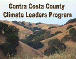 logotipo, dice Programa de Líderes Climáticos del Condado de Contra Costa logotipo, muestra las colinas del Condado de Contra Costa