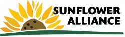 логотип, говорит Sunflower Alliance, показывает иллюстрацию земли и подсолнуха, поднимающихся подобно солнцу.