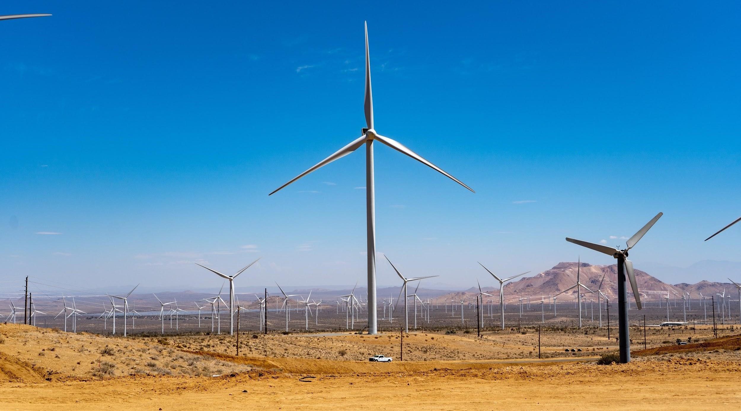 MCE local Voyager Wind farm project, wind turbines in California
